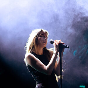 Photo de la performance de Adèle Castillon lors du festival BTR 2025
